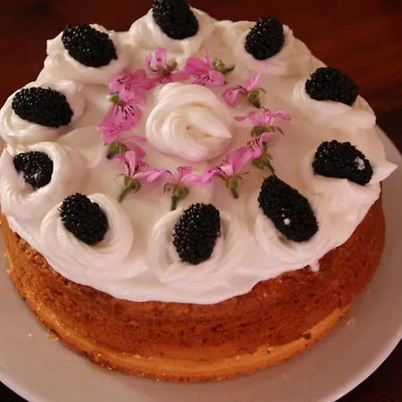 Aperanti Agrotourism Bed & Breakfast Pera Orinis